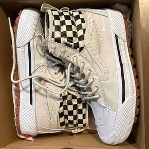 Vans Men's or women White and Black Checkered Sneakers Men 8 women 9.5